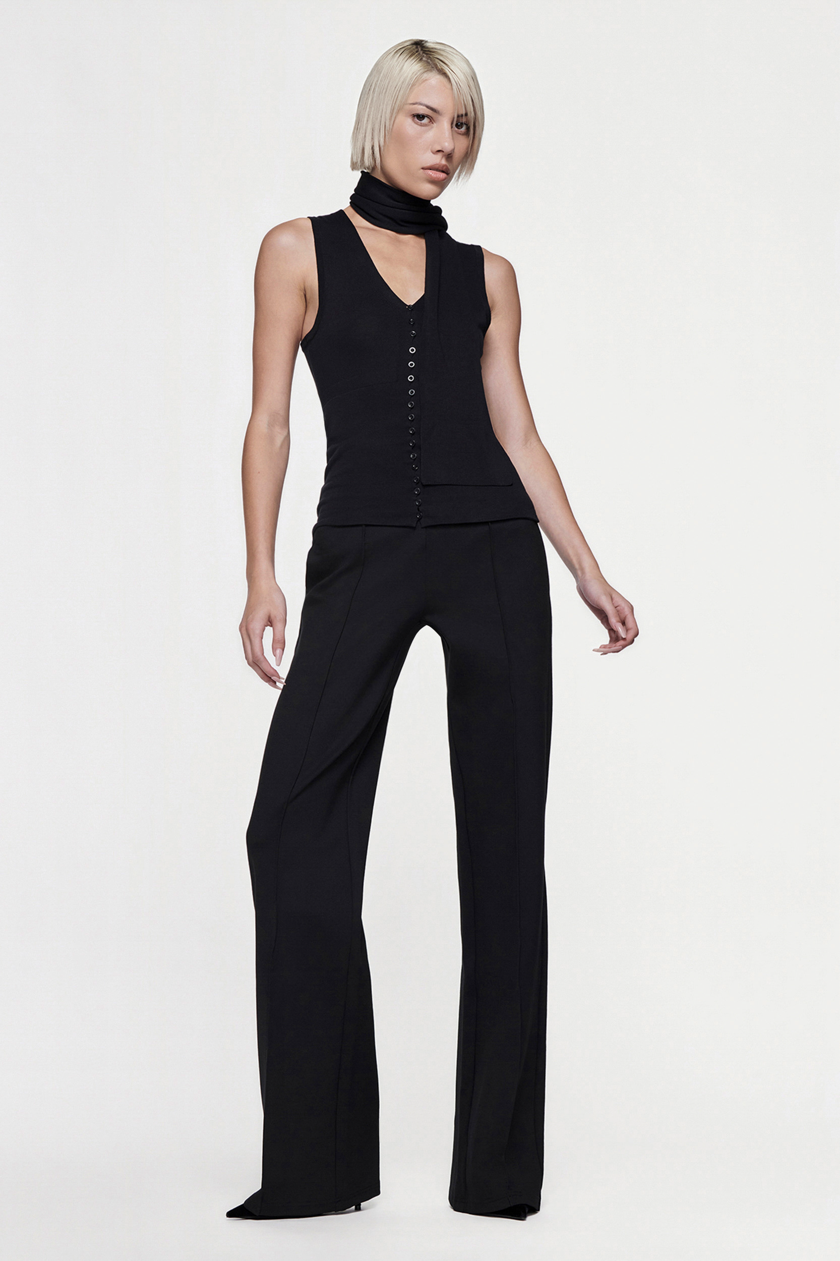 LILY SLEEVELESS KNIT BUTTON UP TOP - BLACK