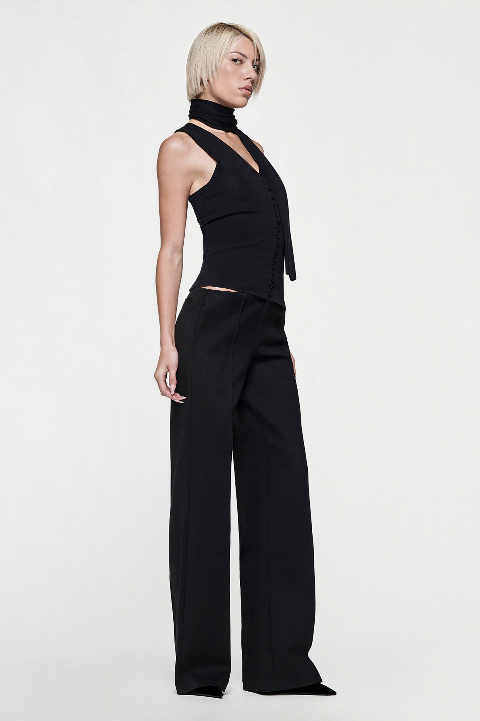LILY SLEEVELESS KNIT BUTTON UP TOP - BLACK