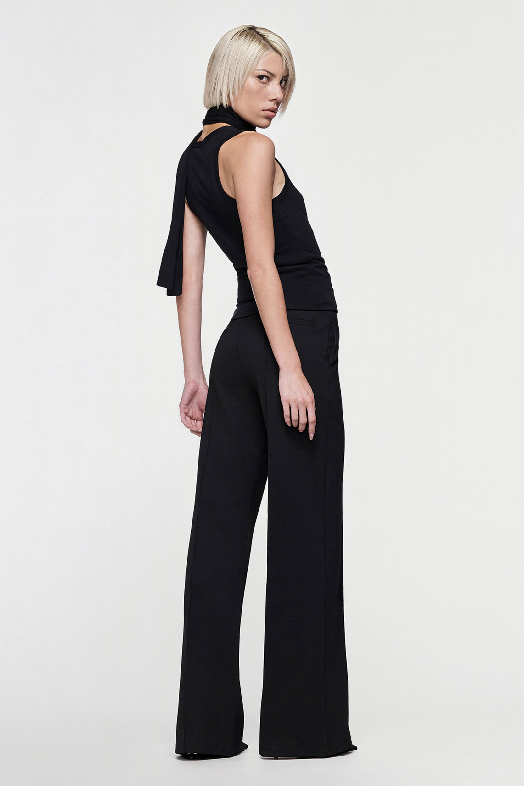 LILY SLEEVELESS KNIT BUTTON UP TOP - BLACK