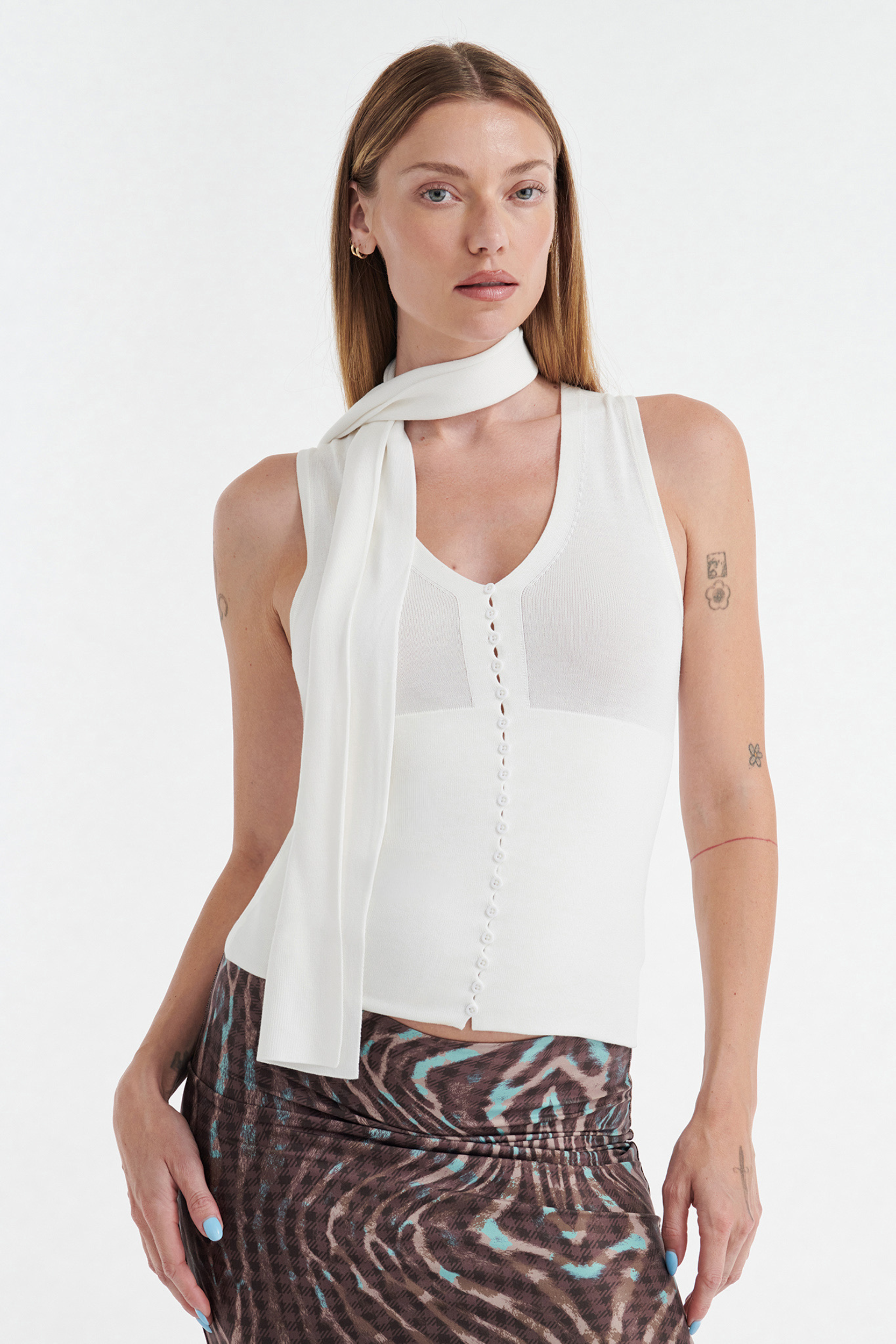 LILY SLEEVELESS KNIT BUTTON UP TOP - WHITE