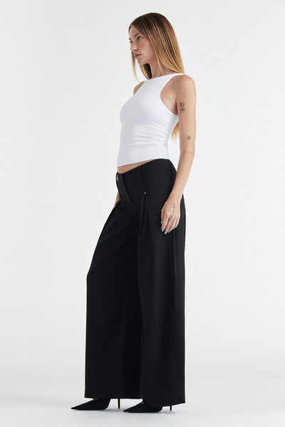 SOPHIE BASIC SLEEVELESS TANK WITH SHELF BRA - WHITE